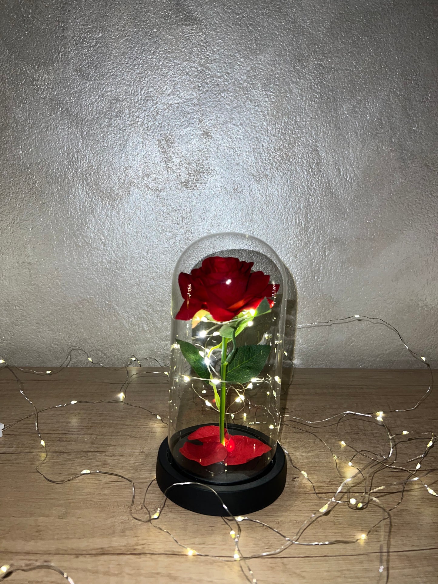 Svetleća Ruža - Poklon za Voljenu Osobu