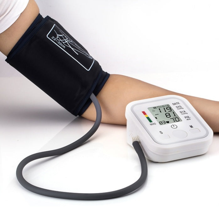 DIGITALNI APARAT za merenje krvnog pritiska i pulsa
